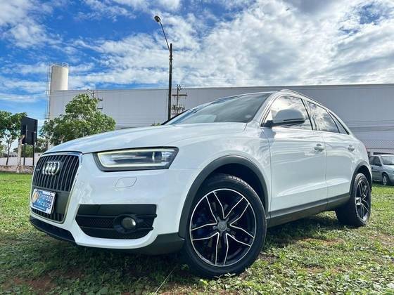 AUDI Q3 2015