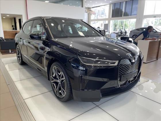 BMW iX 2024
