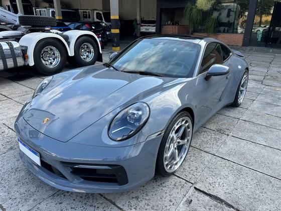 PORSCHE 911 2024