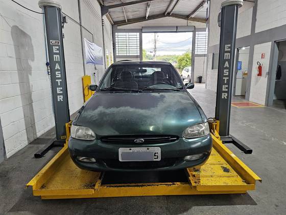 FORD ESCORT 1998
