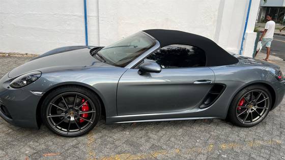 PORSCHE 718 2025