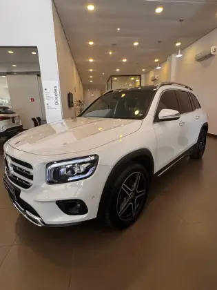 MERCEDES-BENZ GLB 200 2023