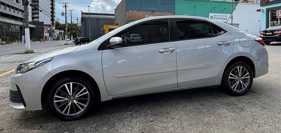 TOYOTA COROLLA 2018