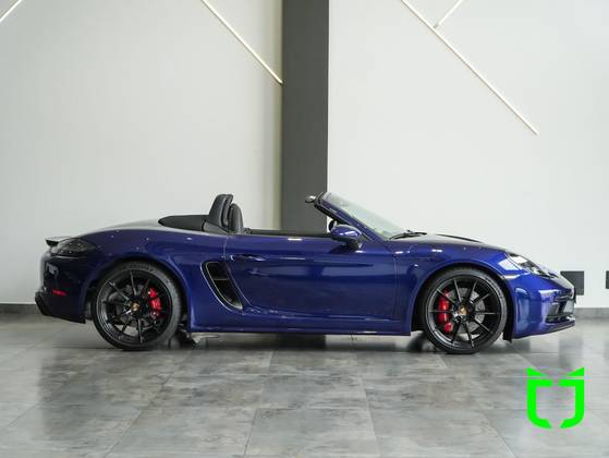 PORSCHE 718 2023