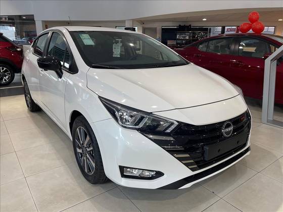 NISSAN VERSA 2025