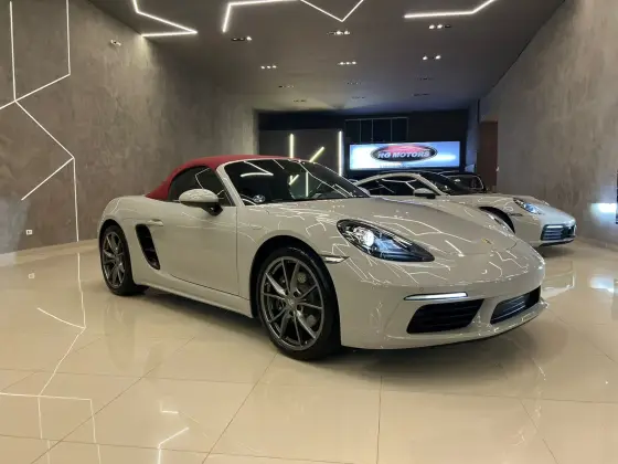 PORSCHE 718 2024