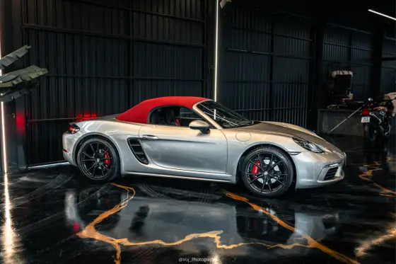 PORSCHE 718 2021