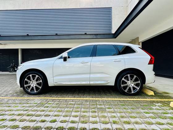 VOLVO XC60 2019