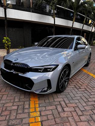 BMW 330e 2023