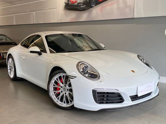 PORSCHE 911 2017