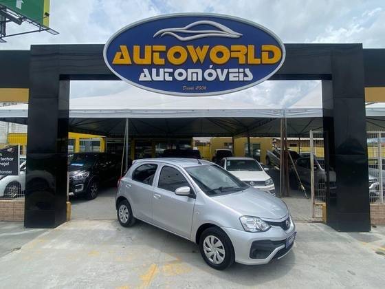 TOYOTA ETIOS 2018