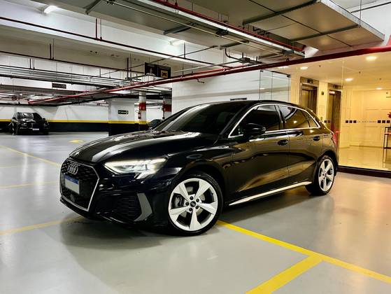AUDI A3 2024