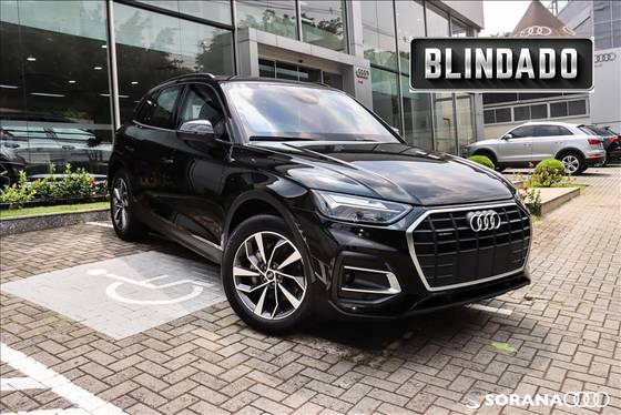 AUDI Q5 2024