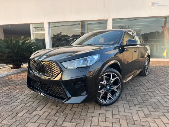 BMW iX2 2025