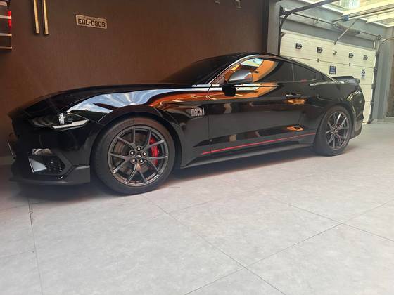 FORD MUSTANG 2022