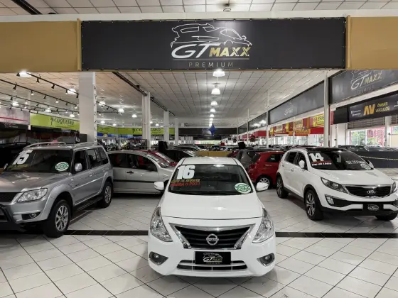 NISSAN VERSA 2016