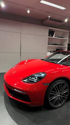 PORSCHE 718 2024
