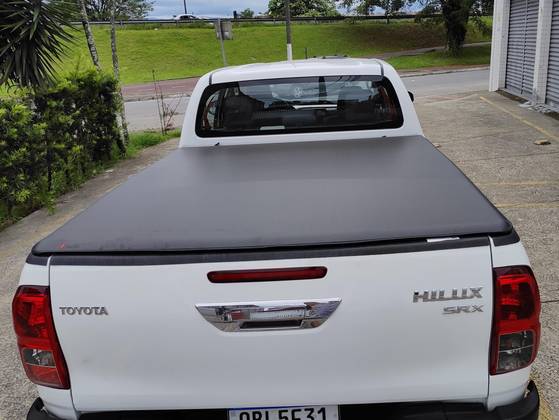 TOYOTA HILUX 2016