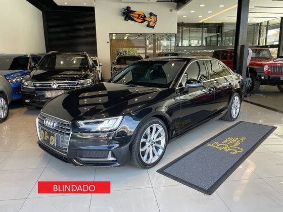 AUDI A4 2019