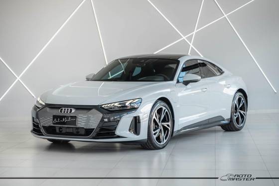 AUDI E-TRON GT 2023