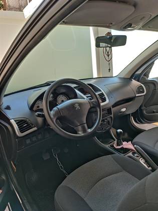 PEUGEOT 207 2012