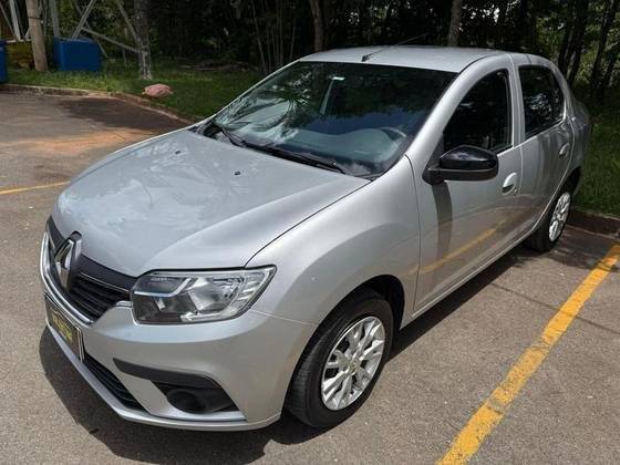RENAULT LOGAN 2024