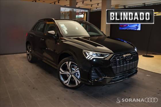 AUDI Q3 2024