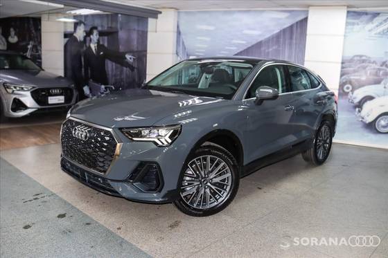 AUDI Q3 2024