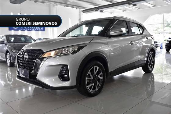 NISSAN KICKS 2024