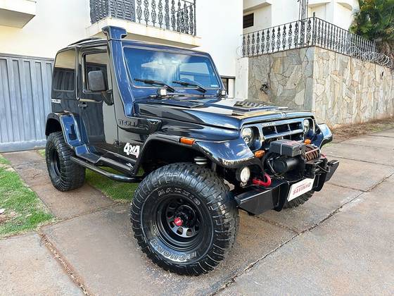 TROLLER T4 2004
