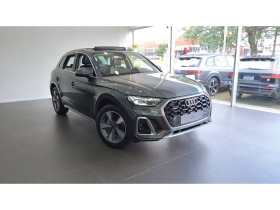 AUDI Q5 2024