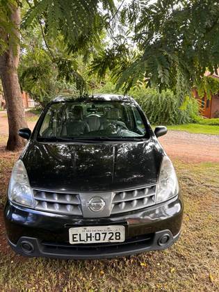 NISSAN LIVINA 2010