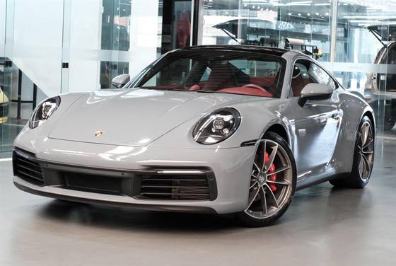 PORSCHE 911 2024