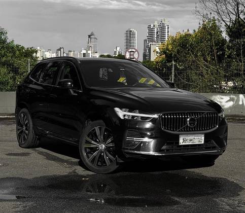 VOLVO XC60 2022