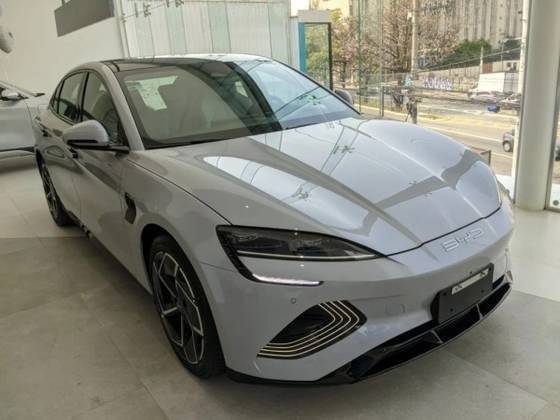 BYD SEAL 2025