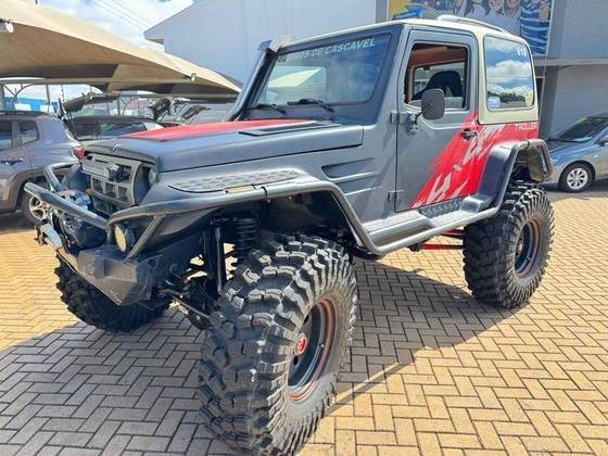 TROLLER T4 2004