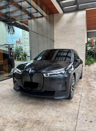 BMW iX 2023