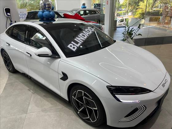 BYD SEAL 2025