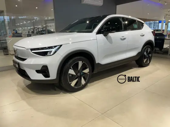 VOLVO C40 2024