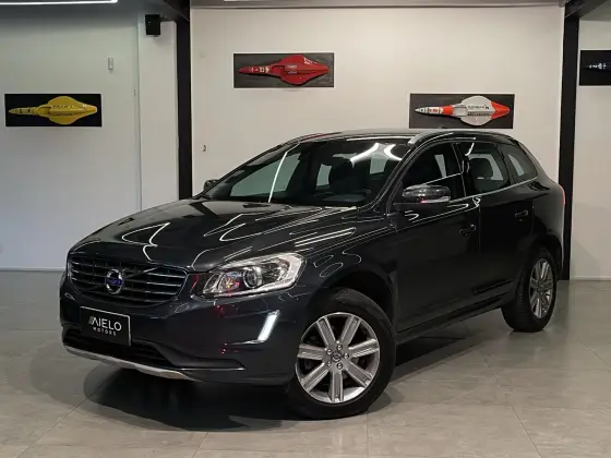 VOLVO XC60 2017