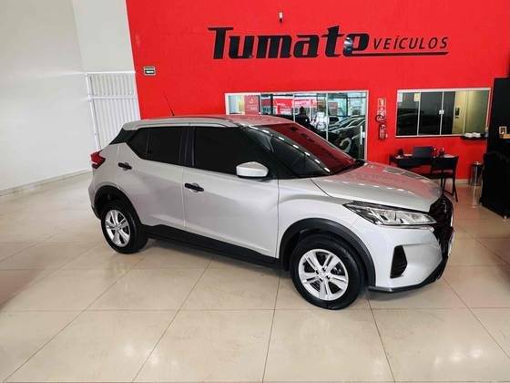 NISSAN KICKS 2022