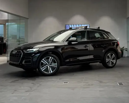 AUDI Q5 2025