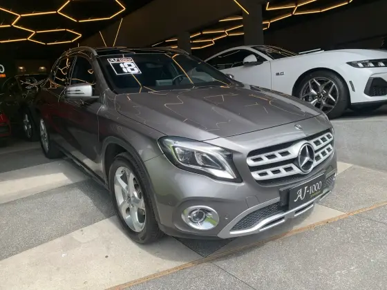 MERCEDES-BENZ GLA 200 2018
