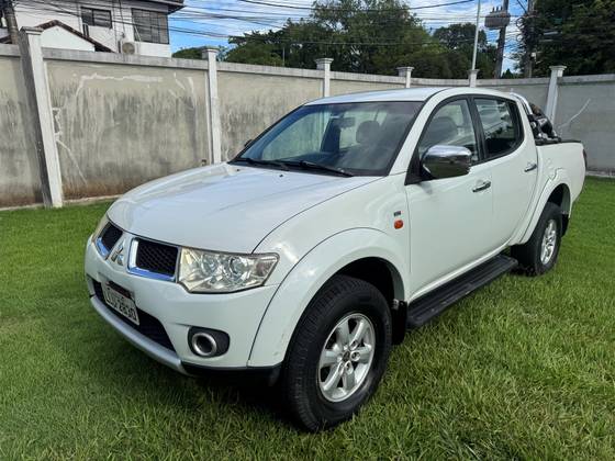 MITSUBISHI L200 TRITON 2013