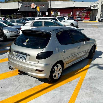 PEUGEOT 207 2013