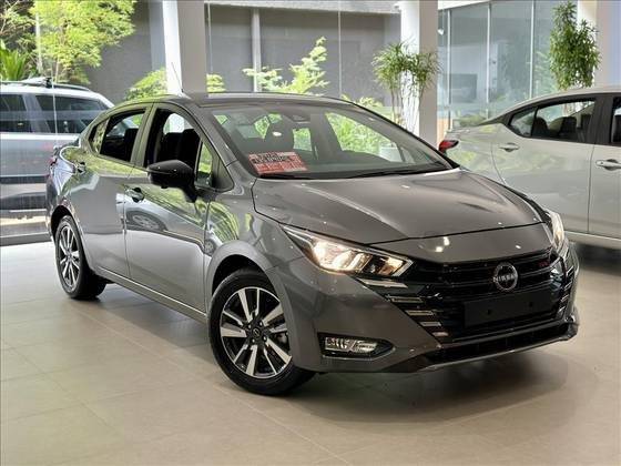 NISSAN VERSA 2025