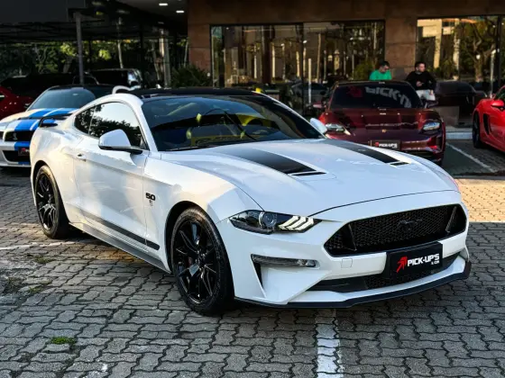 FORD MUSTANG 2020