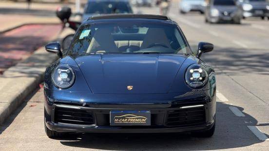 PORSCHE 911 2021