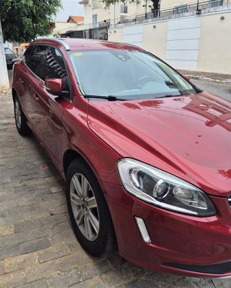 VOLVO XC60 2017