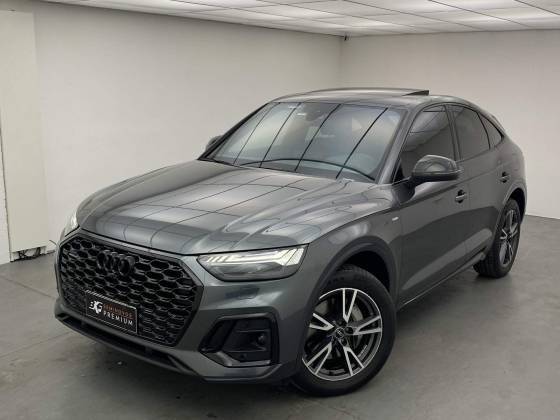 AUDI Q5 2024